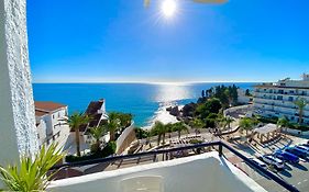 Modern Apartment Stunning Sea Views And Pool