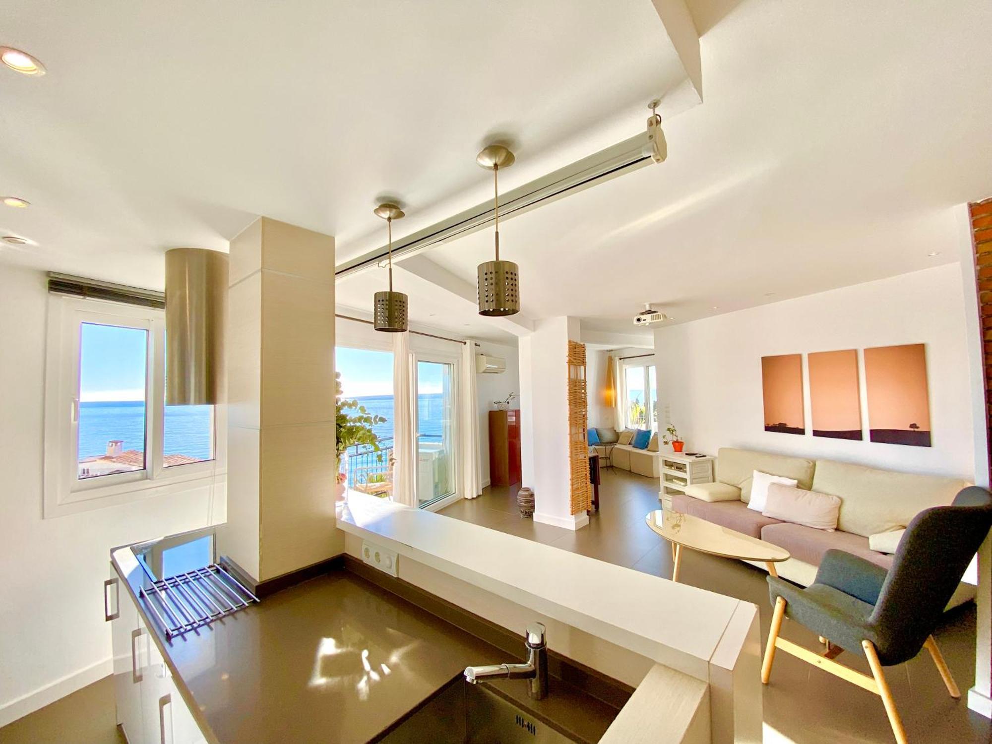 Modern Apartment Stunning Sea Views And Pool Nerja Exterior photo