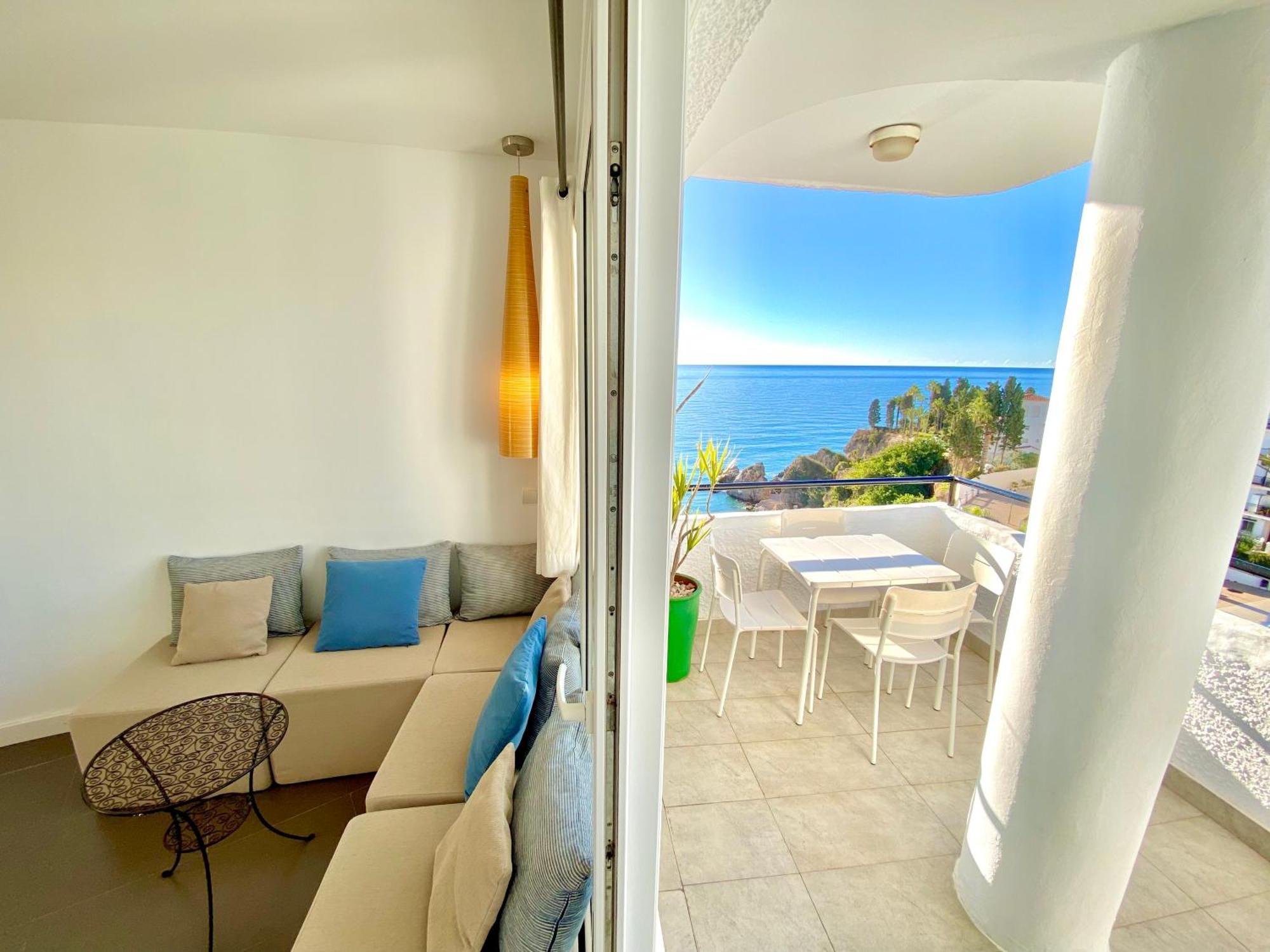 Modern Apartment Stunning Sea Views And Pool Nerja Exterior photo